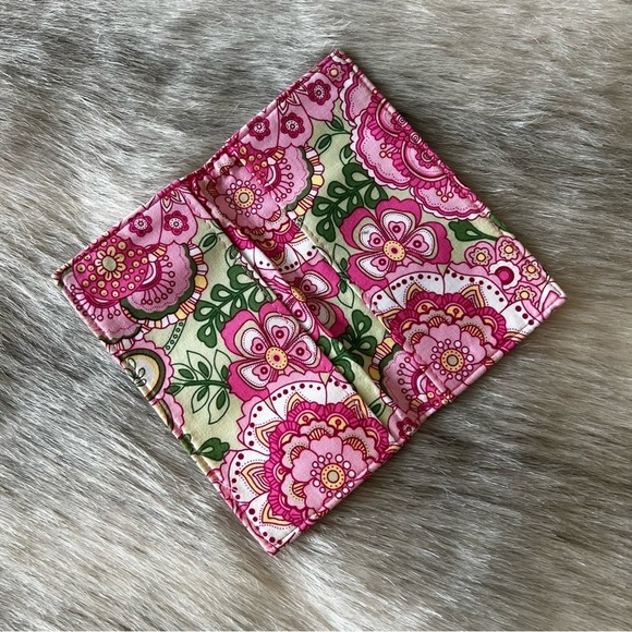 Vintage VERA BRADLEY Petal Pink 2006 Checkbook Cover Y2K Green Floral - Picture 7 of 9